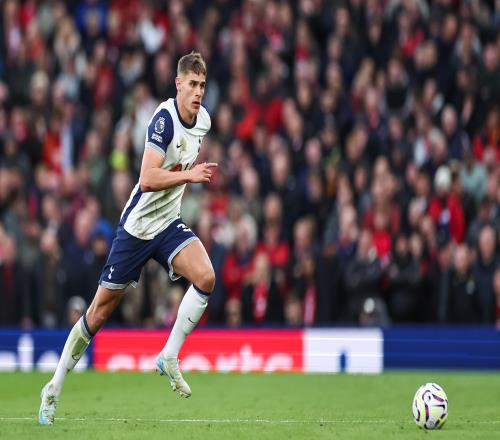 熱刺本賽季英超已經(jīng)有6名不同的球員破門進(jìn)球，僅次于利物浦的7人